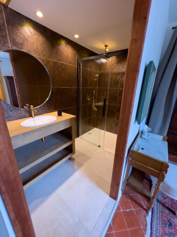 Bed and Breakfast Les Baroudeurs De Saint Jean Esterno foto