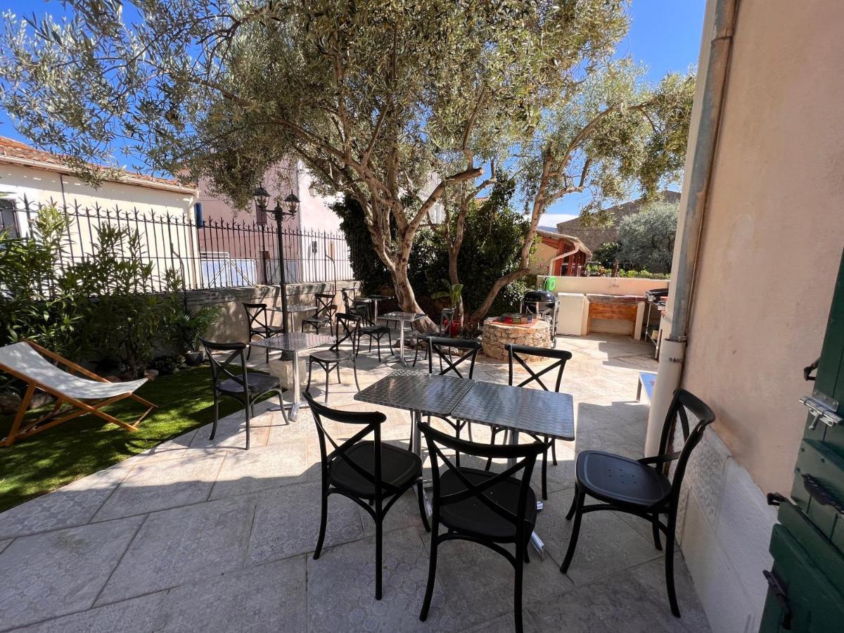 Bed and Breakfast Les Baroudeurs De Saint Jean Esterno foto