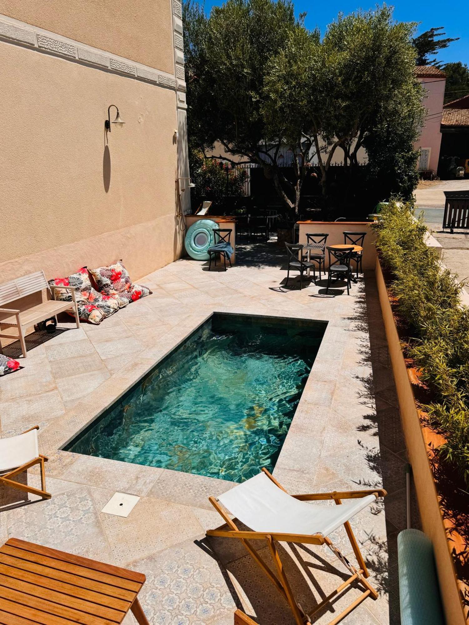Bed and Breakfast Les Baroudeurs De Saint Jean Esterno foto